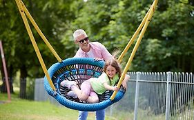 Riverside Park Hotel